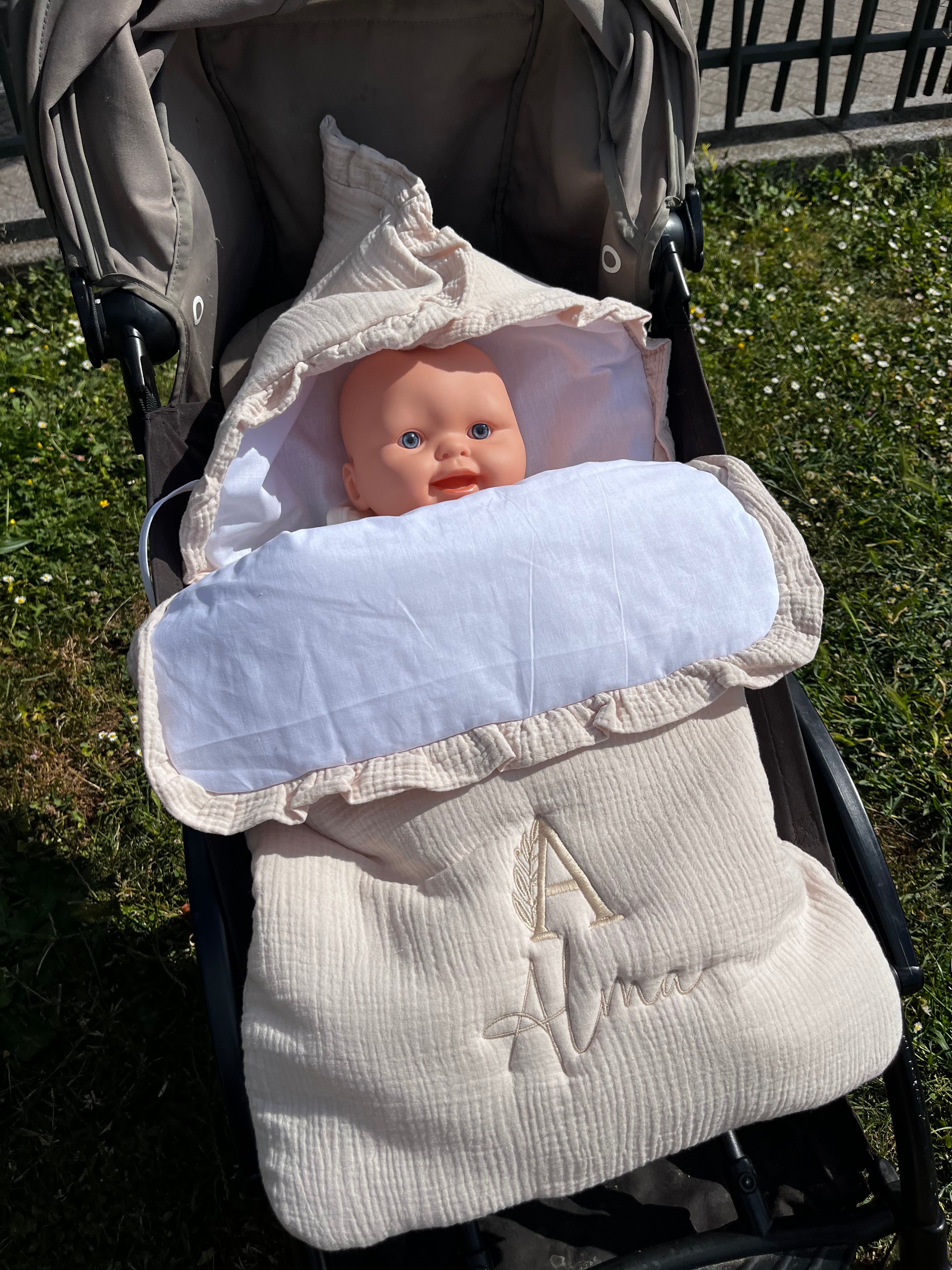 Nid ange adapté au siège auto