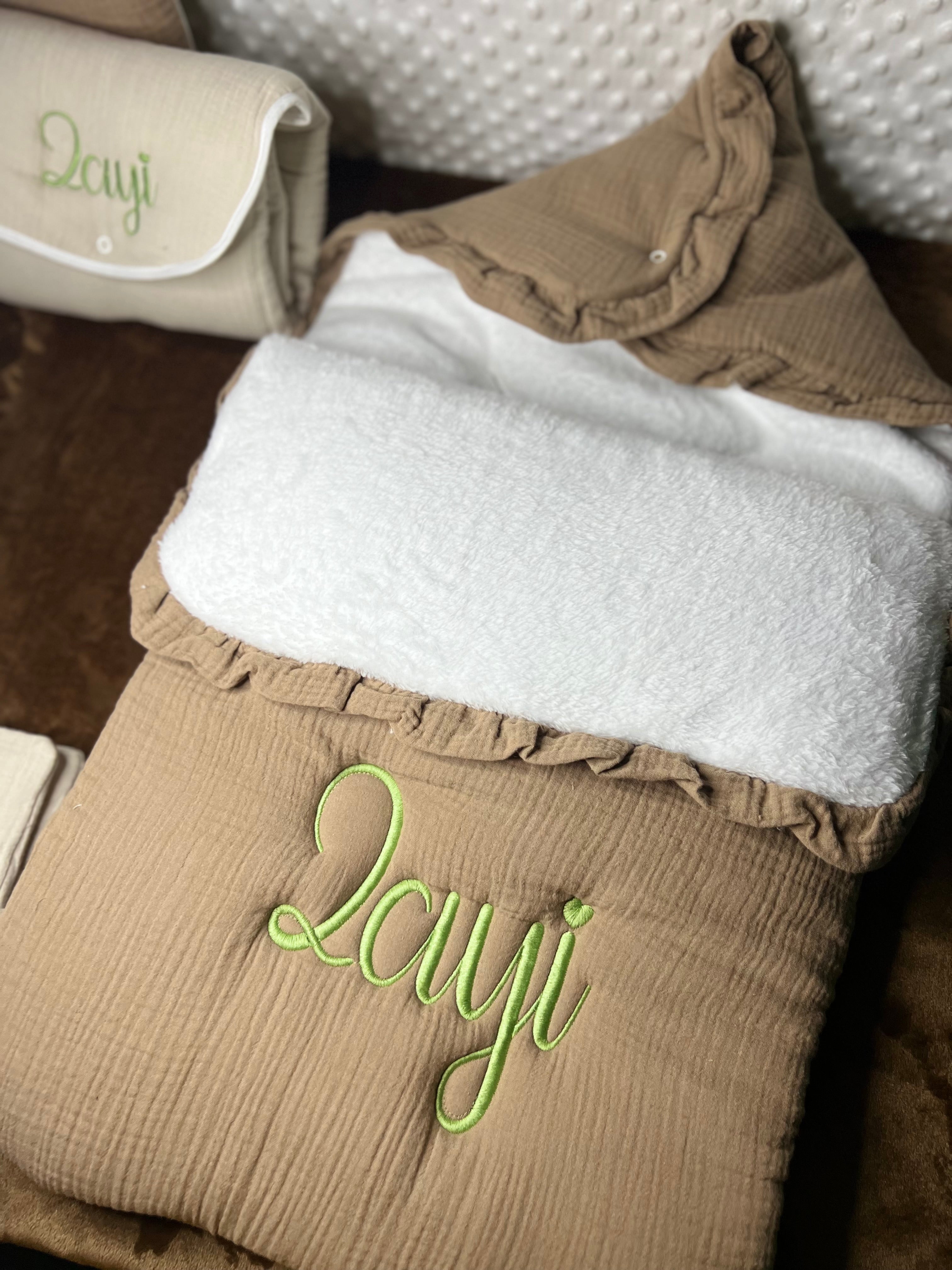 Nid ange adapté au siège auto